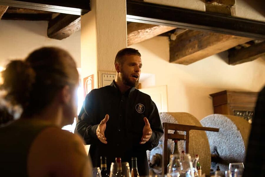 From Florence: Small Group Chianti Wine Tour with Lunch - Lunch at the boutique estate