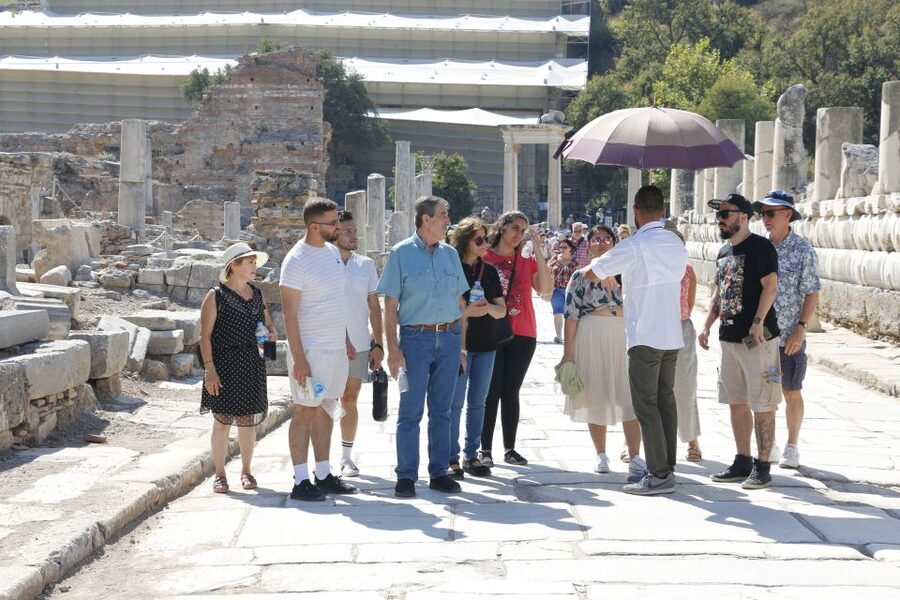 From Istanbul: Ephesus & Şirince Day Trip w/ Wine Tasting - Lunch, with a possible carpet stop