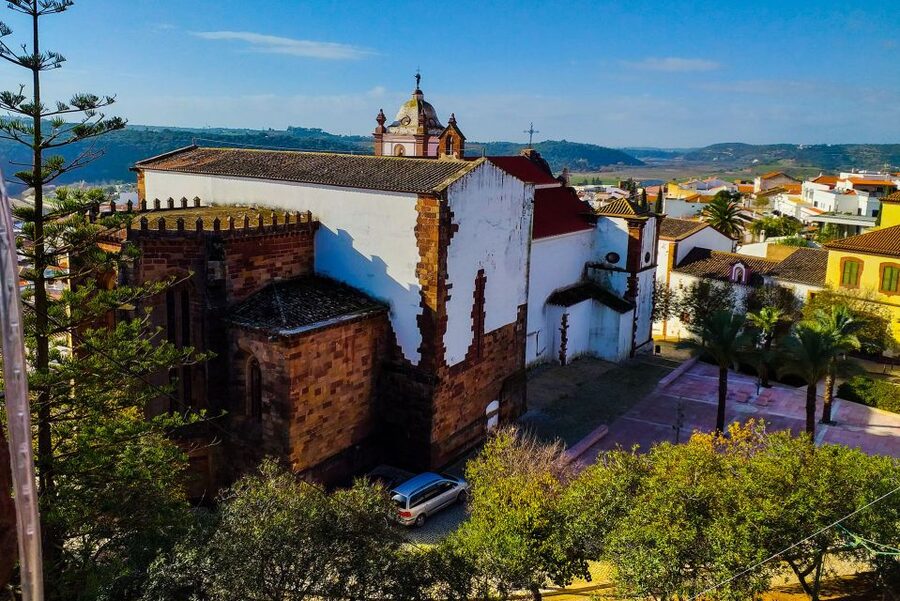From Lagos: Small-Group 4-Hour Wine Tasting Tour - Two and a half hours at the winery