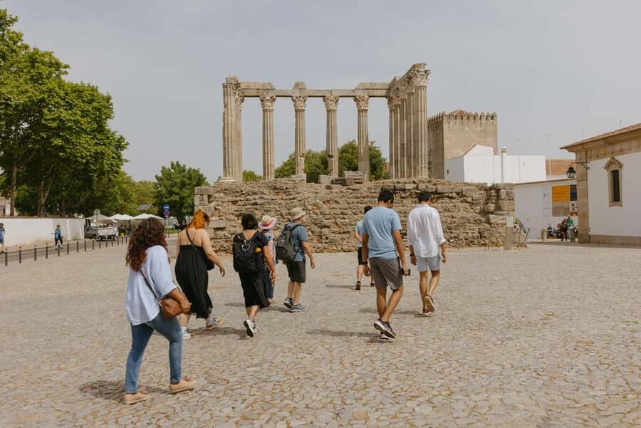 From Lisbon: Évora and Monsaraz Day Tour with Wine Tasting - Key points at a glance