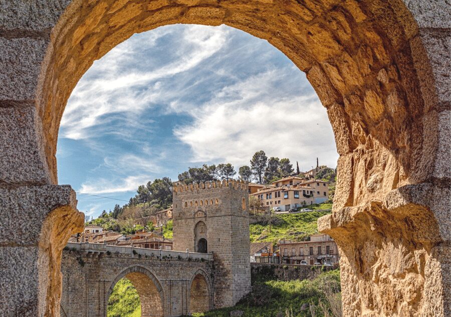 From Madrid: Toledo Tour with Wine Tasting and 3 Monuments - Key points at a glance