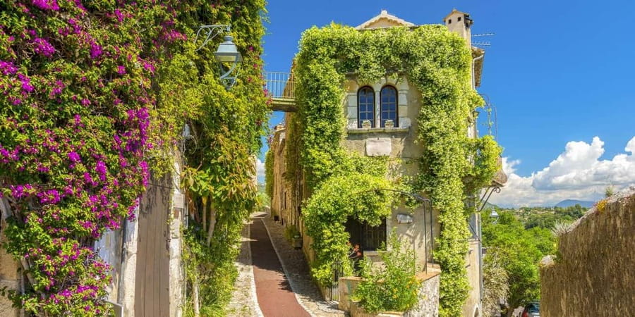 From Nice: Cannes, Saint Paul de Vence and Wine Tasting - Cannes: a brief taste of Riviera glamour