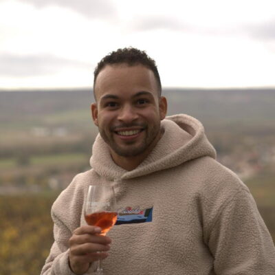 Day Trip to Champagne with 8 Tastings & Lunch