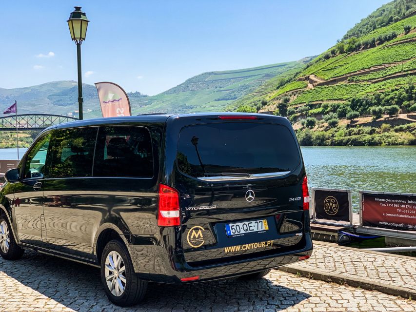 From Porto: Douro Valley w/ Boat Tour, Wine Tasting & Lunch - The drive to Peso da Régua and the first river views