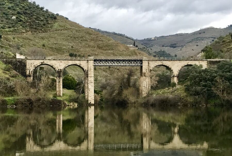 From Porto: Private Douro Valley Tour with Cruise and Wine - Lunch with a Douro view