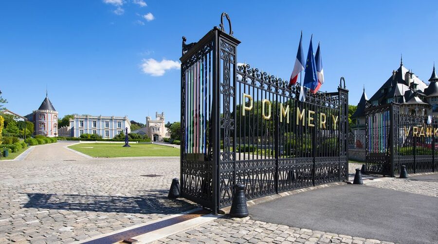 From Reims: Morning Champagne Tour and Tastings - The guides are a major part of the experience