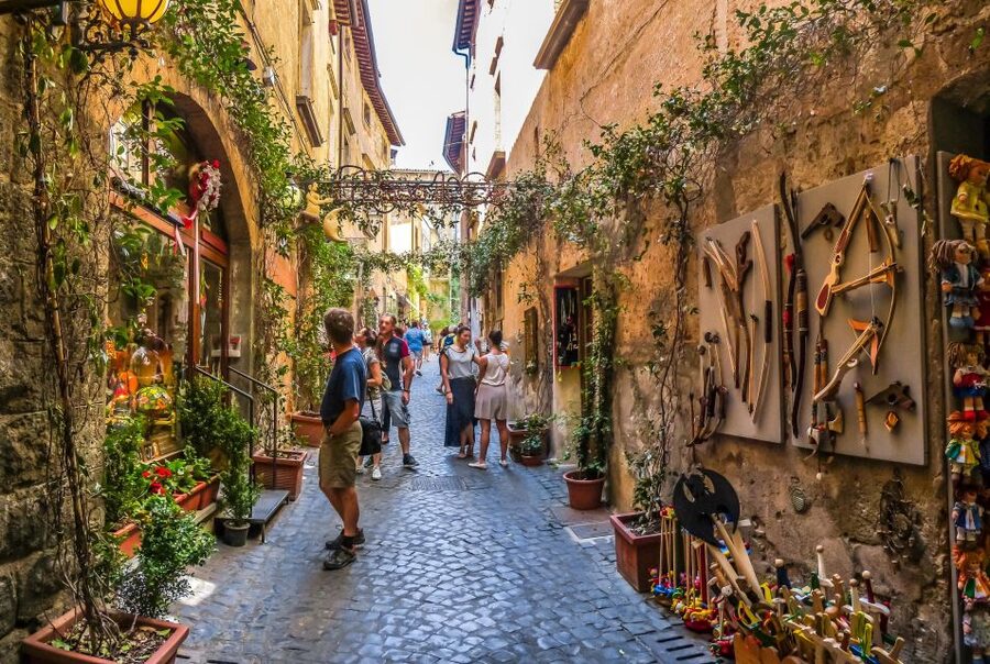 From Rome: Bagnoregio & Orvieto Day Trip with Wines & Lunch - Why this three-stop day works