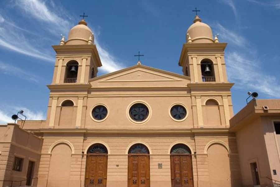 From Salta: Full-Day Tour to Cafayate with Wine Tasting - Alemania and the entrance to the red-rock country