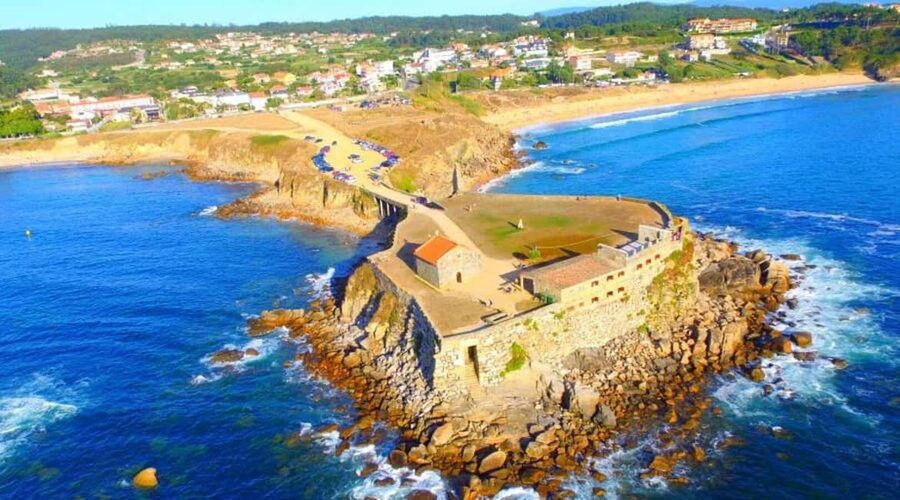 From Santiago: Rías Baixas Tour with boat trip and winery - What the $49 price really covers