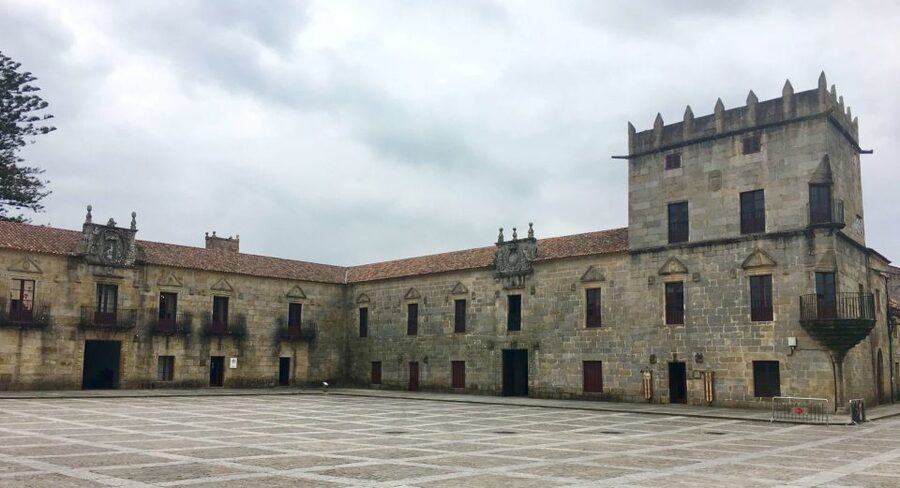 From Santiago: Tour to Rias Baixas with Boat Trip and Winery - Albariño at a Rías Baixas winery