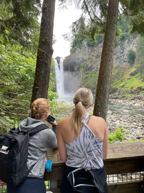From Seattle: Snoqualmie Falls and Wineries Tour w/ Transfer - Why this tour works for a car-free Seattle visit