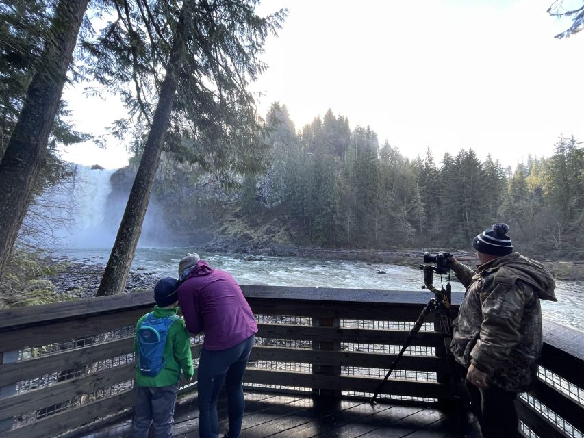 From Seattle: Snoqualmie Falls and Wineries Tour w/ Transfer - Snoqualmie Falls: the day’s best natural stop