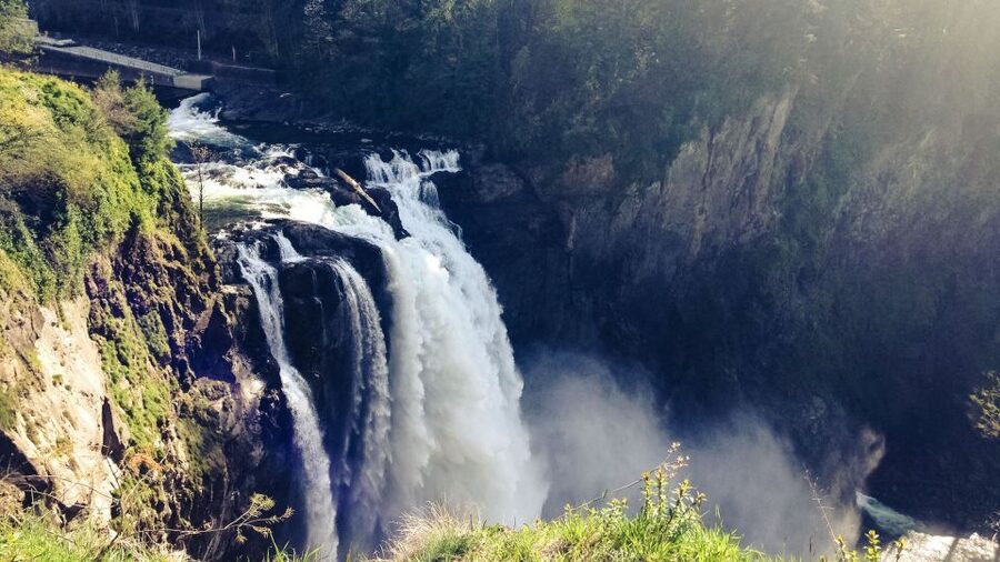 From Seattle: Snoqualmie Falls & Woodinville Wine Tasting - How much value do you get for $344?