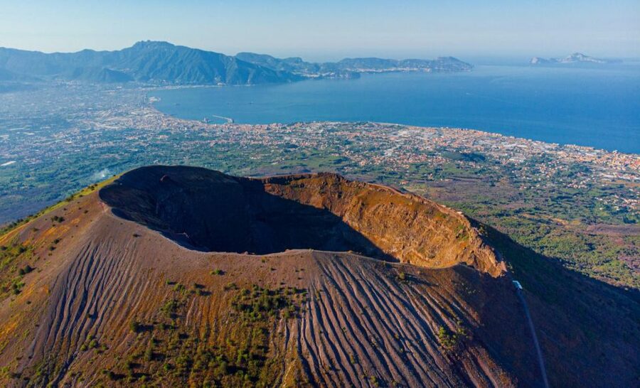 From Sorrento: Pompeii & Mt. Vesuvius Tour with Lunch & Wine - A vineyard lunch between the major sights
