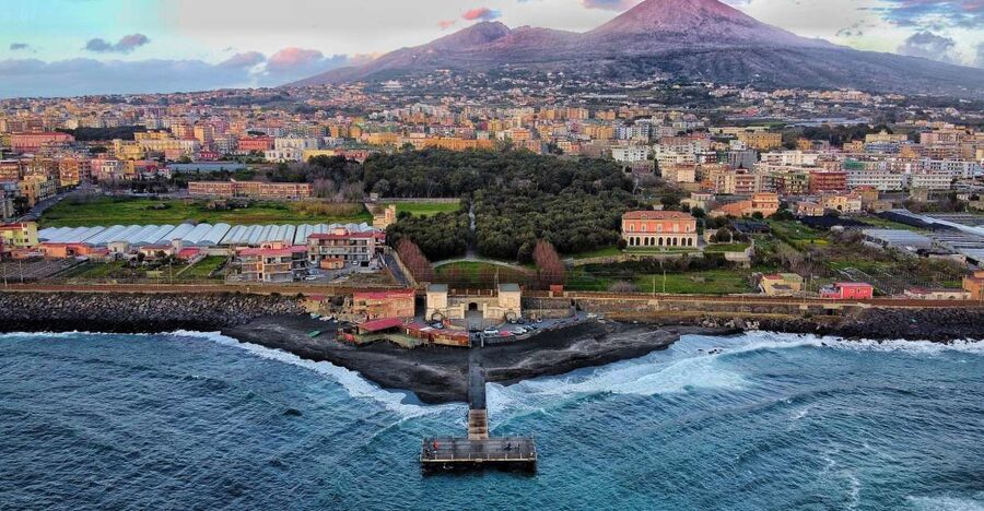 From Sorrento: Pompeii & Mt. Vesuvius Tour with Lunch & Wine - Starting from Sorrento and handling pickup