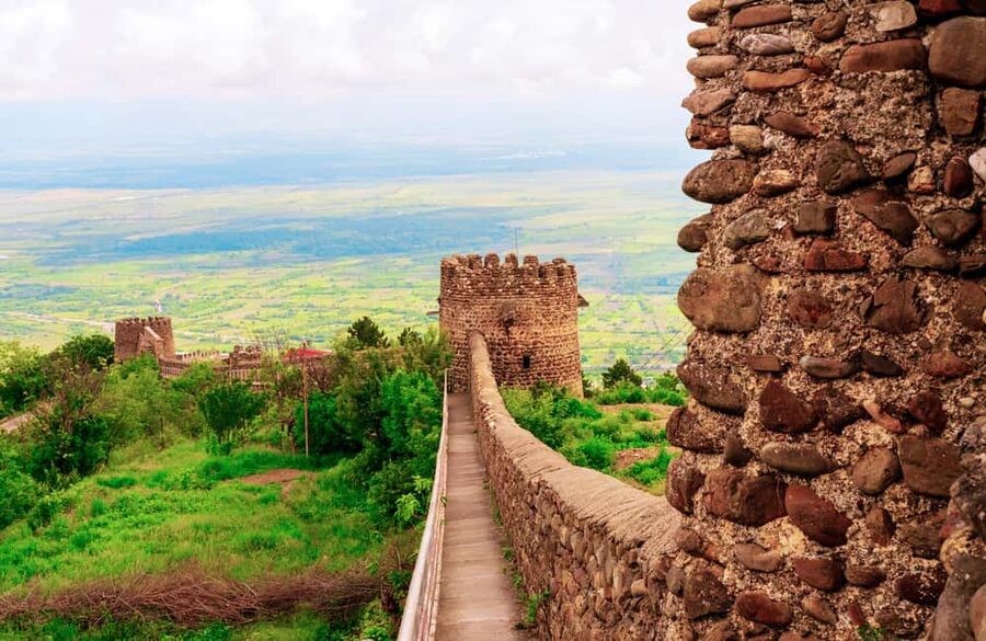 From Tbilisi: Kakheti Wine Region Tour with 9 Wine Tasting - Why this $15 Kakheti trip offers so much