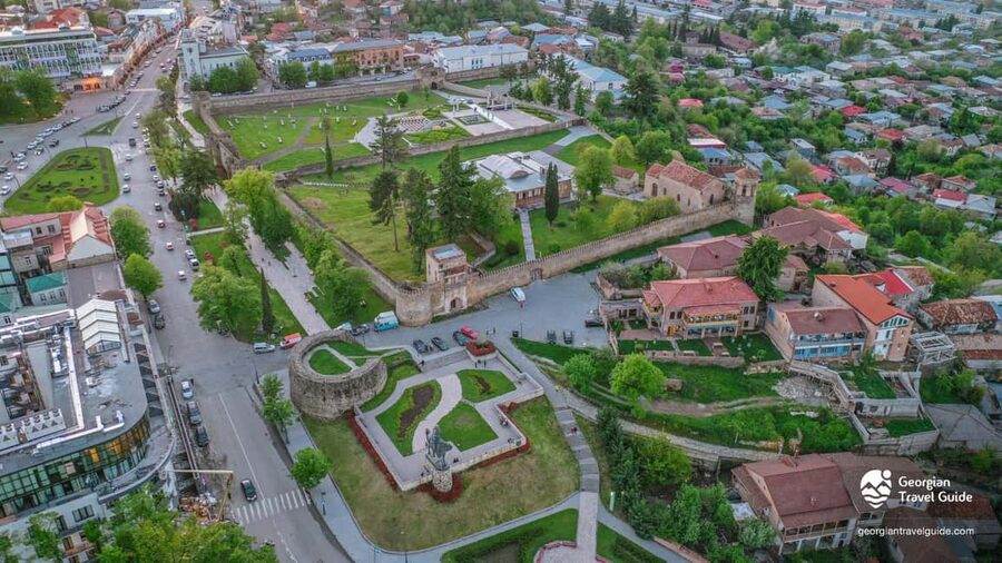 from Tbilisi to Kakheti Tour Sighnaghi, Bodbe & Wine Tasting - Lunch is separate, so plan for the extra cost