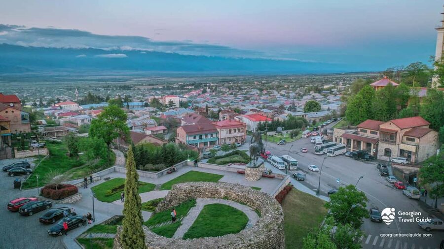 from Tbilisi to Kakheti Tour Sighnaghi, Bodbe & Wine Tasting - Transport, guide style, and the day’s rhythm