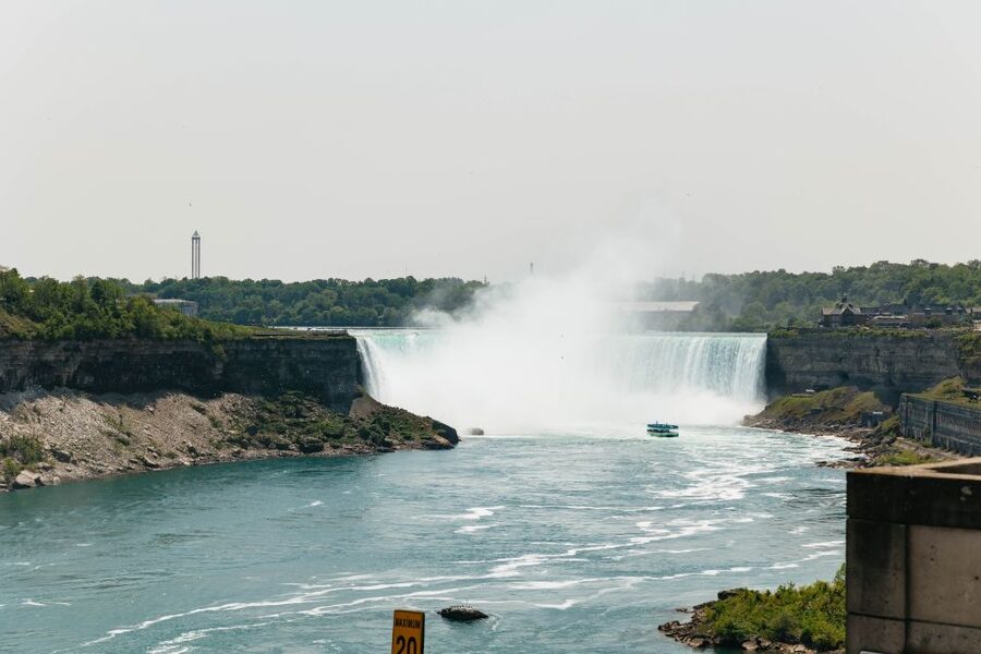 From Toronto: Niagara Falls + Winery, Cruise, & Lunch Option - Niagara-on-the-Lake slows the day down