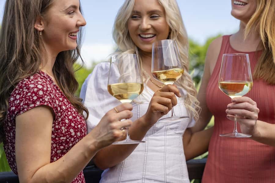 Full-Day Swan Valley Wineries with Lunch and River Cruise - Mandoon Estate and the value of a second stop