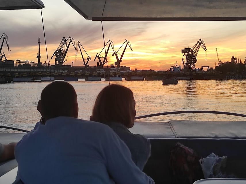 Gdańsk: Motława River Eco Cruise at Sunset with Prosecco - How much time do you really spend sightseeing?