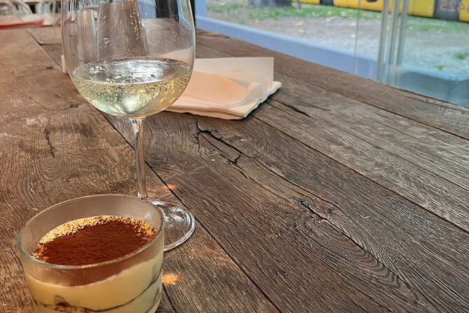Gnocchi, Pasta, Tiramisù and Wine Class - Making pasta by hand, from flour to ravioli