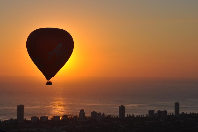 Gold Coast Hot Air Balloon with 5 Star Champagne Buffet Breakfast - Why the balloon ride feels different