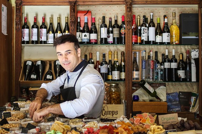 Granada Tapas and Wine Small Group Tour - What the guides add to the meal