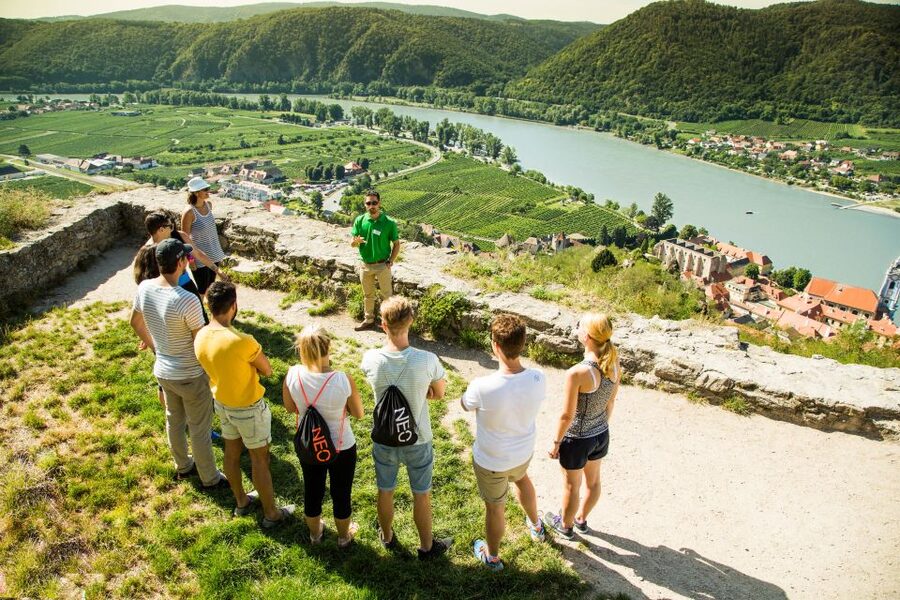 Grape Grazing: Wachau Valley Winery Biking Tour - Lunch at a family-run restaurant
