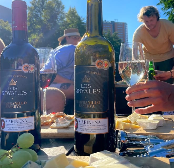 Groningen: Evening Cheese and Wine cruise - Who will enjoy this Groningen cruise?