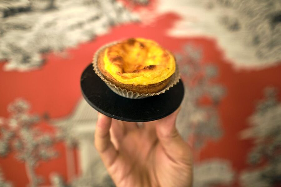 Guided Food Tour with Wine Tasting in Verona - Finishing with Pandoro or Risini