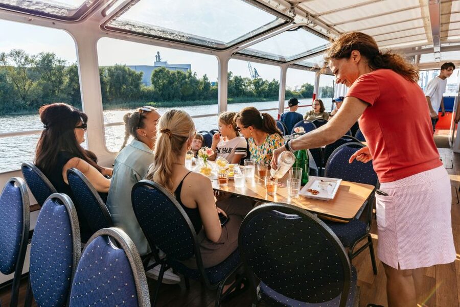 Hamburg: Harbor Cruise with Wine and Cheese - Setting Out From Hamburg’s Harbor