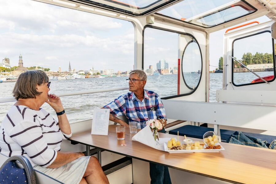 Hamburg: Harbor Cruise with Wine and Cheese - Three Glasses, Three Cheeses, and a Sensible Price