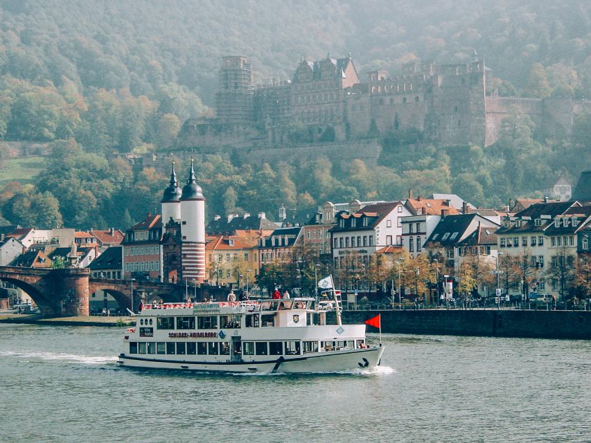 Heidelberg: Sightseeing Boat Tour with Mulled Wine - A winter view of Heidelberg from the Neckar