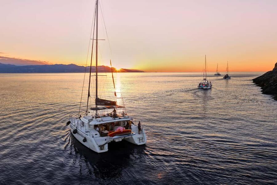 Heraklion: Dia Island Catamaran Cruise with Dinner and Wine - Key things to know before booking