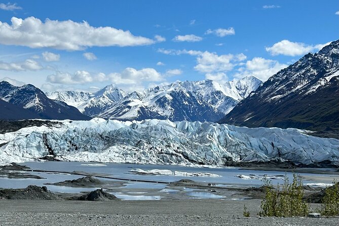 Hike Matanuska Glacier w/Alaska Local Honey, Wine Tasting - Why Matanuska Glacier makes a strong Anchorage day trip