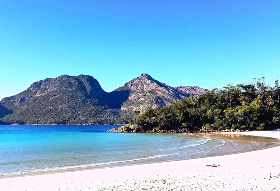 Hobart: Wineglass Bay, Freycinet Park, and Richmond Tour - Key things to know before booking