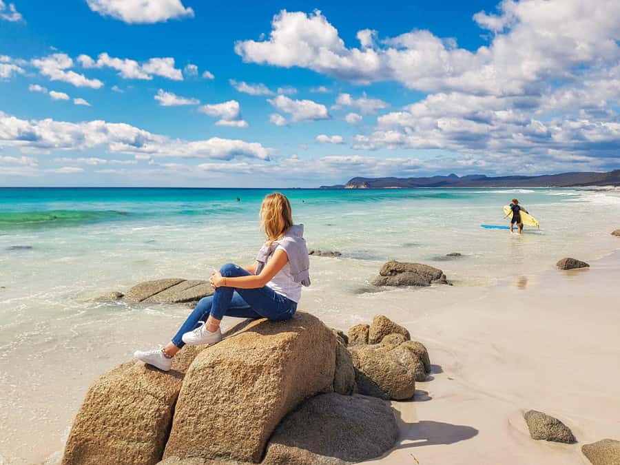 Hobart: Wineglass Bay, Freycinet Park, and Richmond Tour - Richmond’s Georgian streets and convict-built bridge