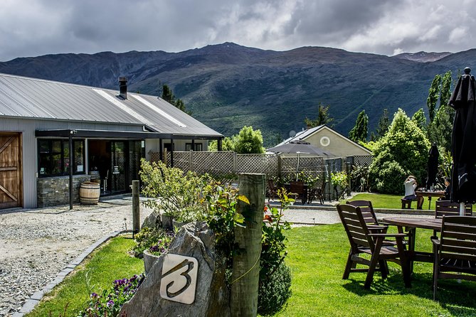Hop on Hop off Wine Tours Queenstown - What the price includes, and where extra costs appear
