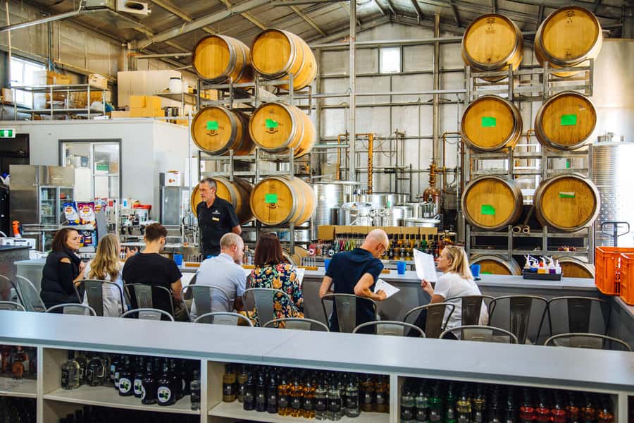 Hunter Valley: Wine, Spirits, and Cheese Tour with Lunch - Key points at a glance