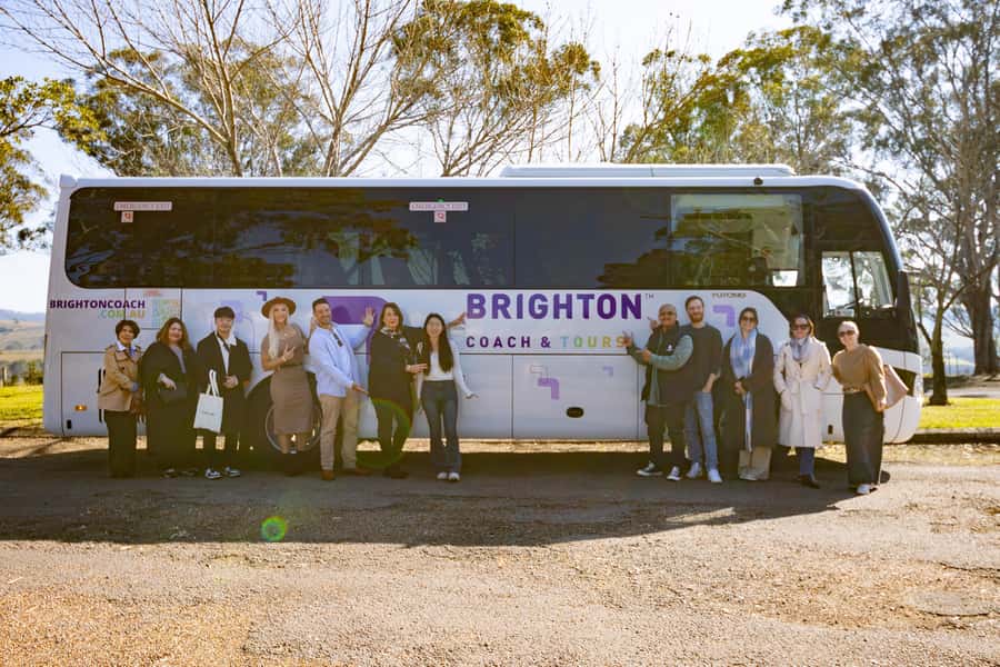 Hunter Valley: Wine Tour with 2-Course Lunch, Choc & Cheese - A two-course lunch with local wine