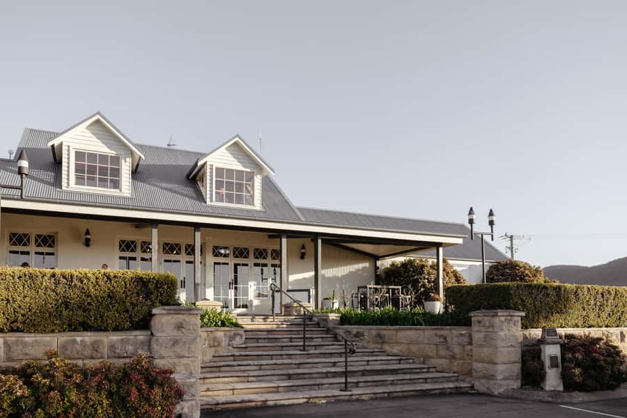 Hunter Valley: Wine Tour with 2-Course Lunch, Choc & Cheese - Binnorie Dairy and the final cheese tasting