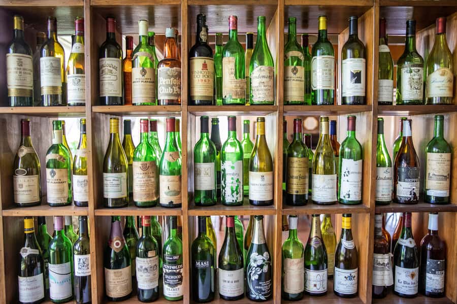 Hunter Valley: Wine Tour with 3 Tastings and Garden Lunch - Cypress Lakes lunch and Hunter Valley Village