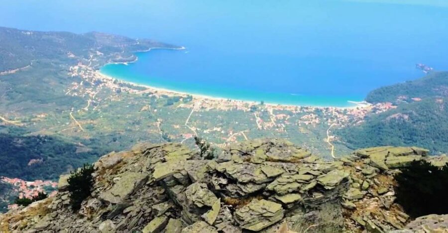 Jeep Safari in Thassos Mountain with picnic fruits & wine - A picnic with local food and wine
