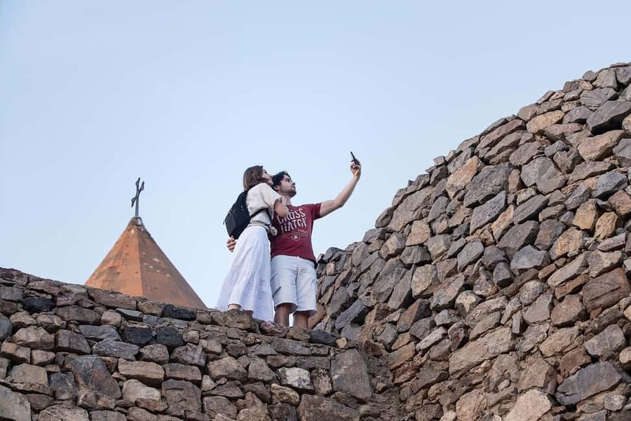 Khor Virap, Noravank and Birds' Cave Trip with Wine Tasting - Areni wine tasting and the final toast
