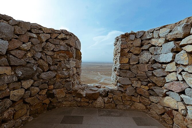 Khor Virap, Noravank & Birds' Cave Day Trip with Wine Tasting - What makes the guides important