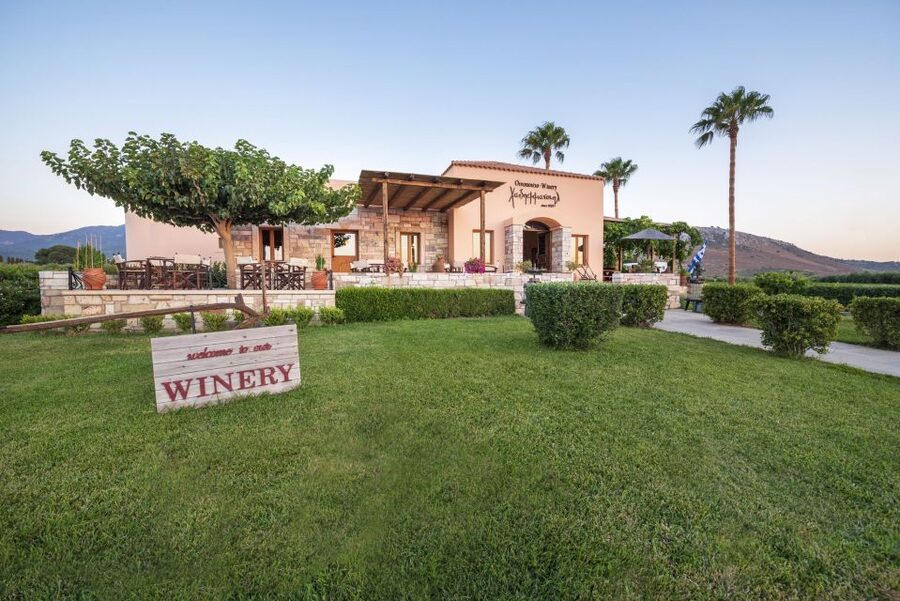 Kos: Wineries Tour w/ Wine Tastings & Transportation - Is the transport and access practical?