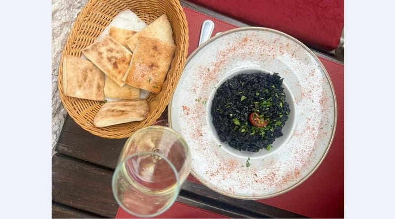 Kotor: Private Walking Tour with Wine and Food Tasting - Small practical details that matter