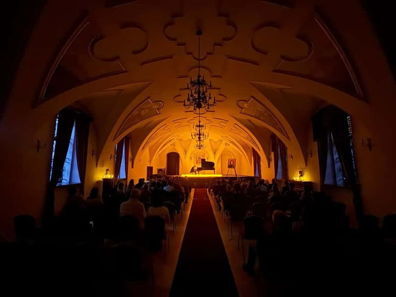 Krakow: Piano Trio Chopin & Friends Concert VIP with Wine - Key points to know before you book