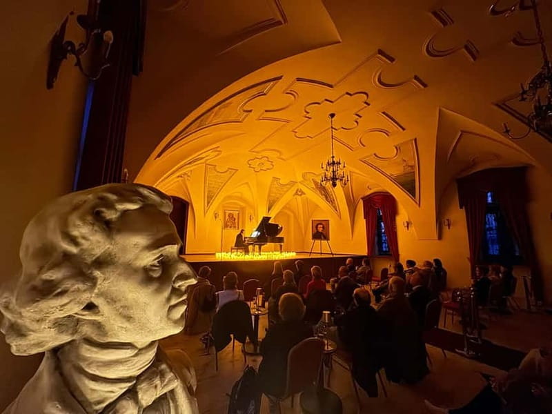 Krakow: Piano Trio Chopin & Friends Concert VIP with Wine - Why the short length works